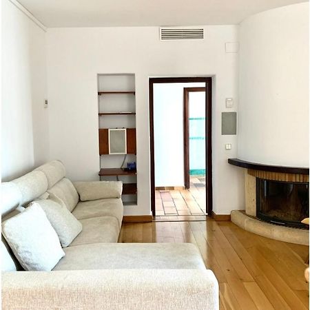 Chalet Con Vistas A Sevilla Gelves Kültér fotó